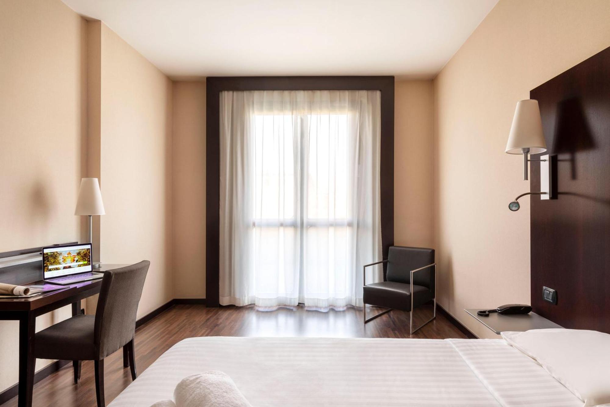 B&B Hotel Arezzo Esterno foto