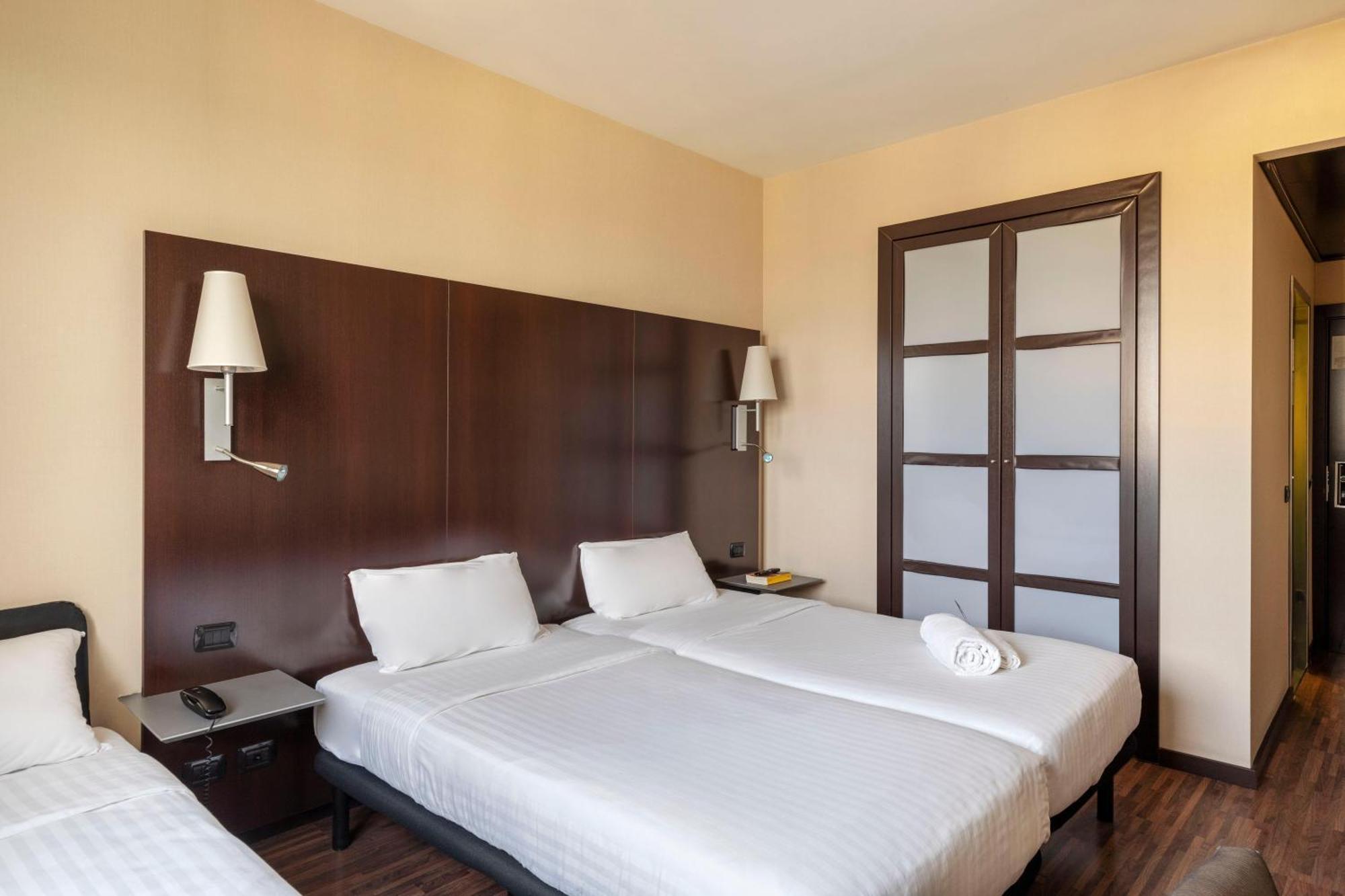 B&B Hotel Arezzo Esterno foto