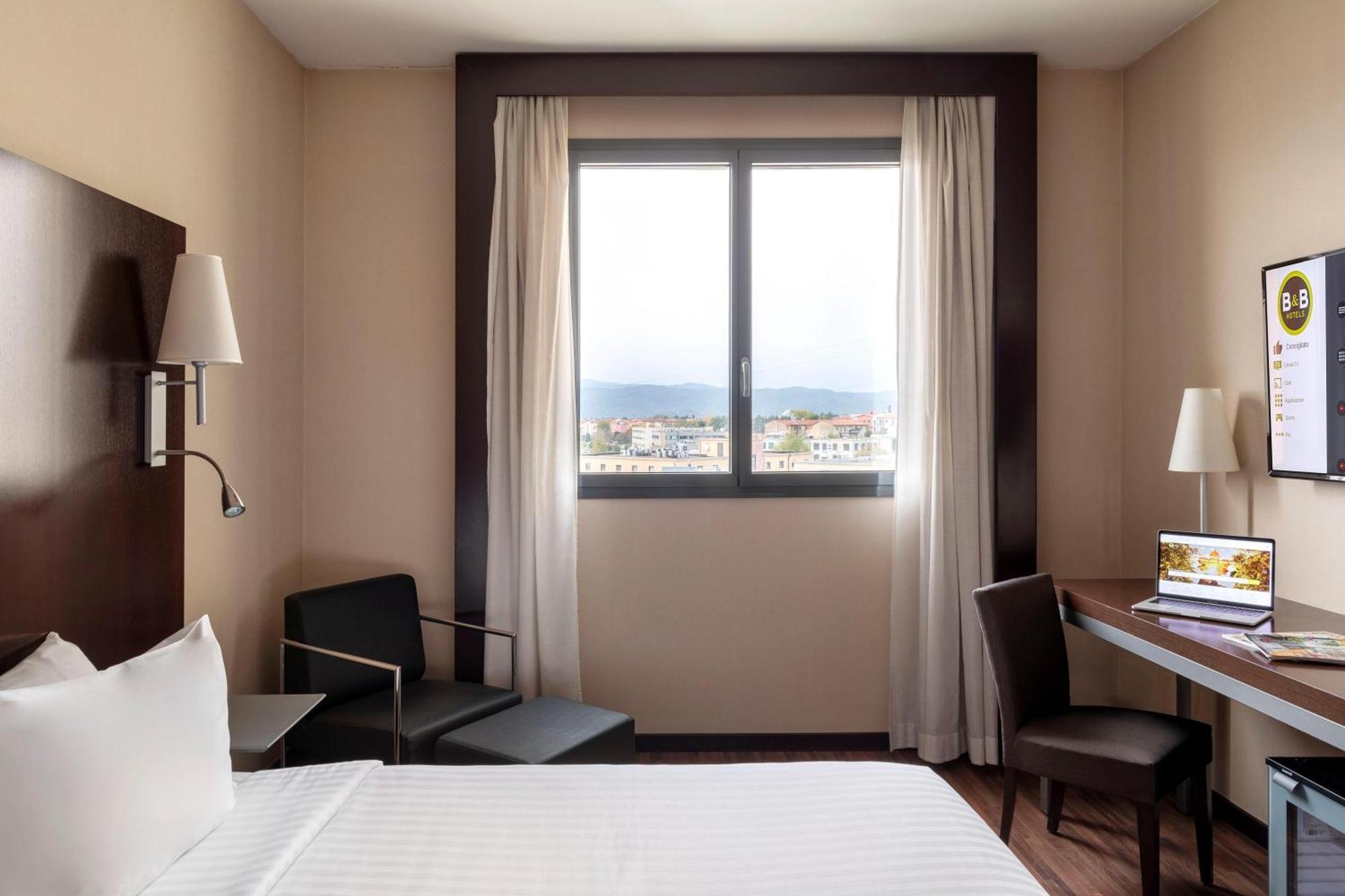 B&B Hotel Arezzo Esterno foto