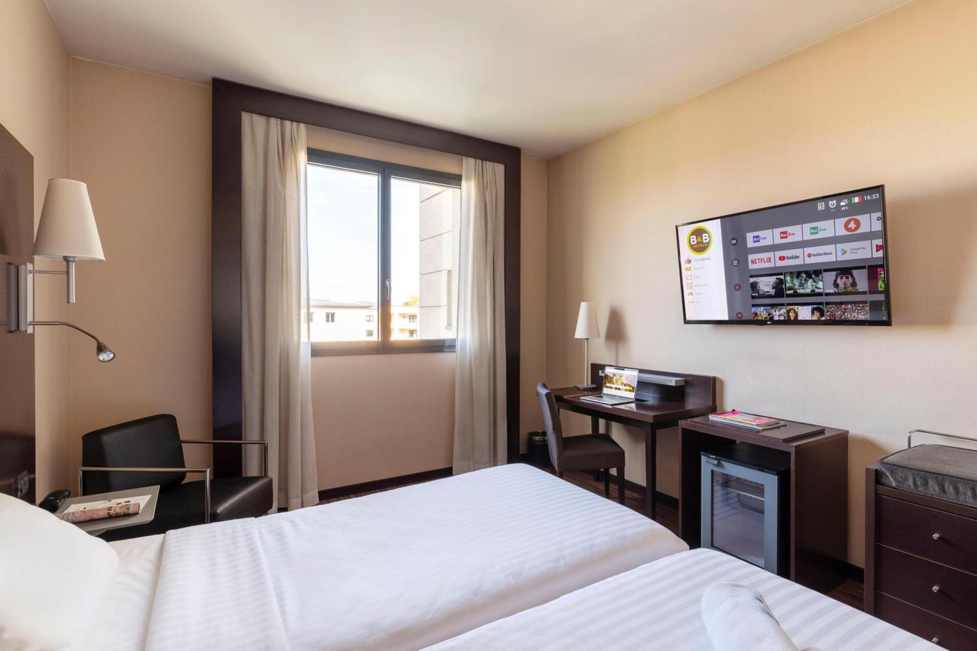 B&B Hotel Arezzo Esterno foto